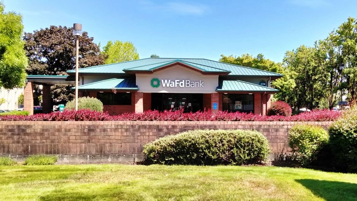 WaFd Bank in Corvallis, Oregon #1049 - Washington Federal.