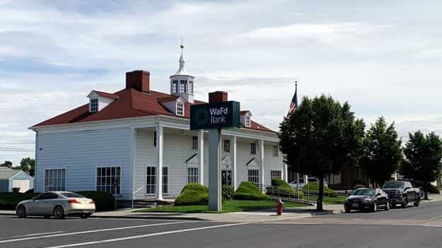 WaFd Bank in Hermiston, Oregon #1327 - Washington Federal.