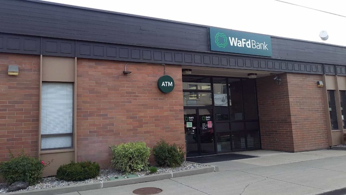 WaFd Bank in Deer Park, Washington #1347 - Washington Federal.