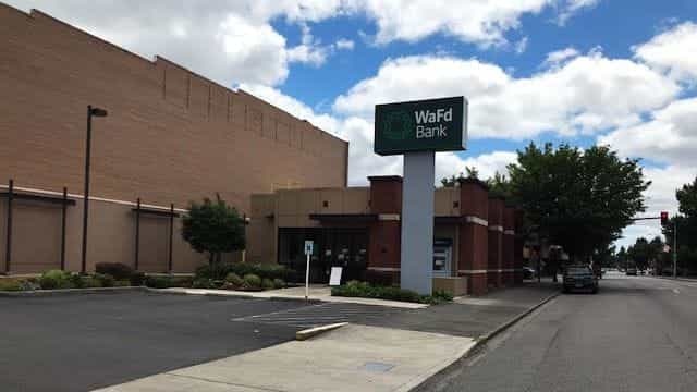 WaFd Bank in Centralia, Washington #1114 - Washington Federal.