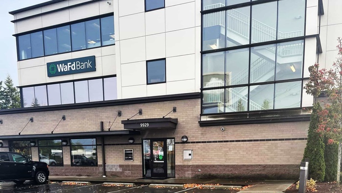 WaFd Bank in Everett, Washington #1238 - Washington Federal.