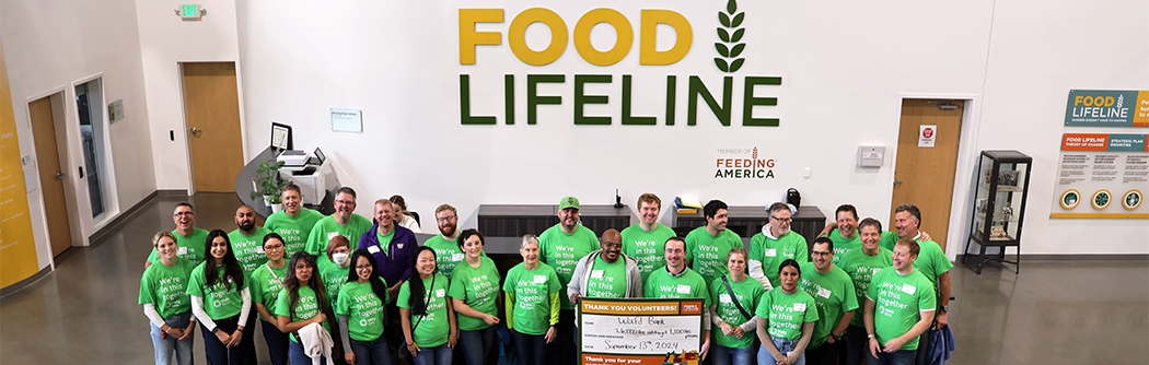 WaFd employees volunteering at Food Lifeline in Seattle, Washington.