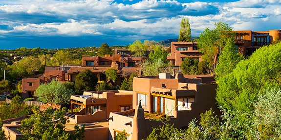 Photo of Santa Fe, New Mexico skyline.
