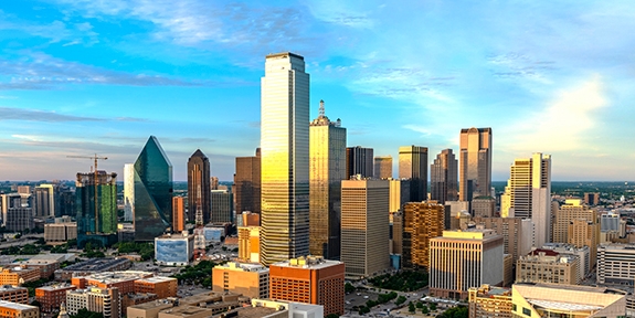Photo of Dallas, Texas skyline.
