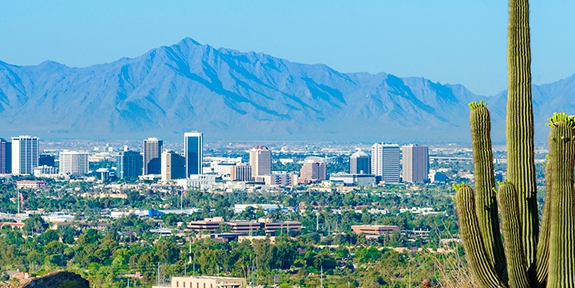 Photo of Phoenix, Arizona skyline.