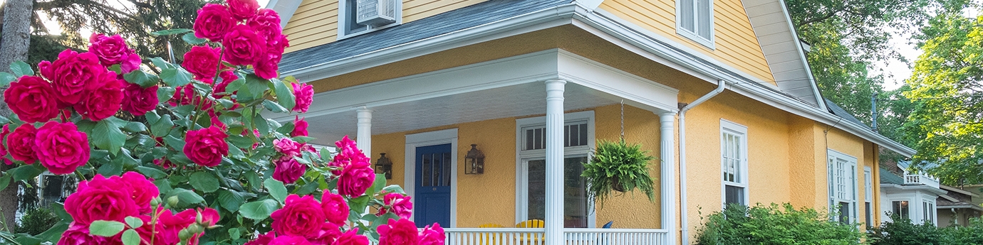 Idaho home with spring flowers.