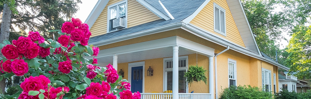 Idaho home with spring flowers.