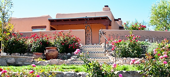 New Mexico home with spring flowers.