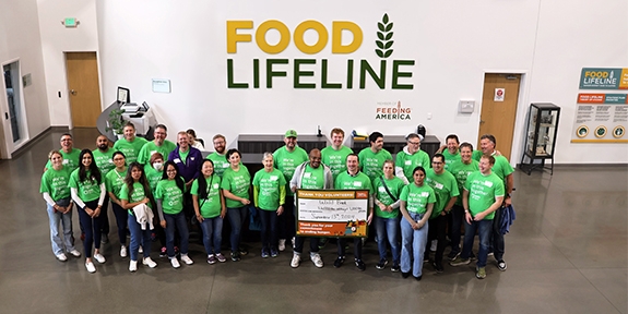 WaFd employees volunteering at Food Lifeline in Seattle, Washington.